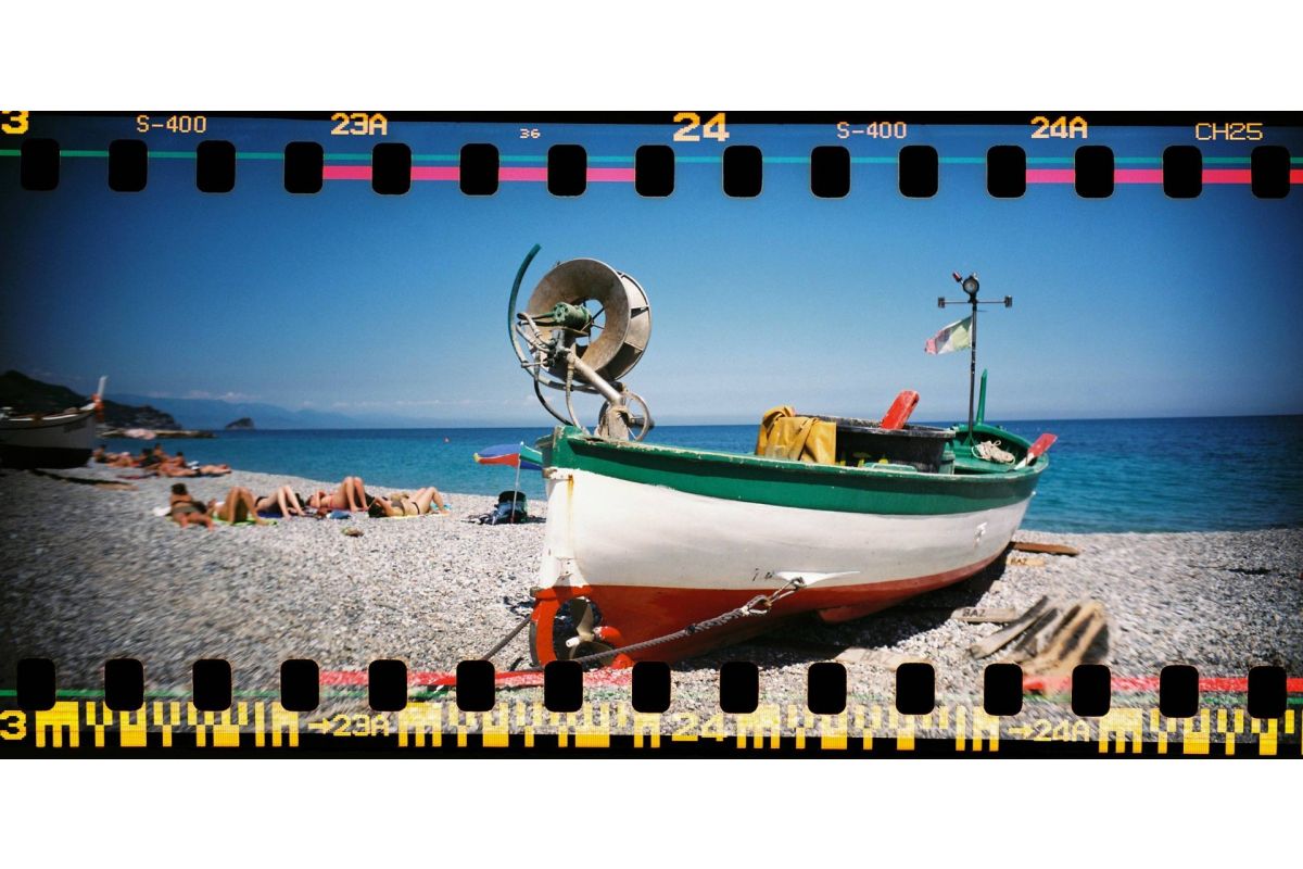 Lomography Sprocket Rocket 35mm Camera - Black
