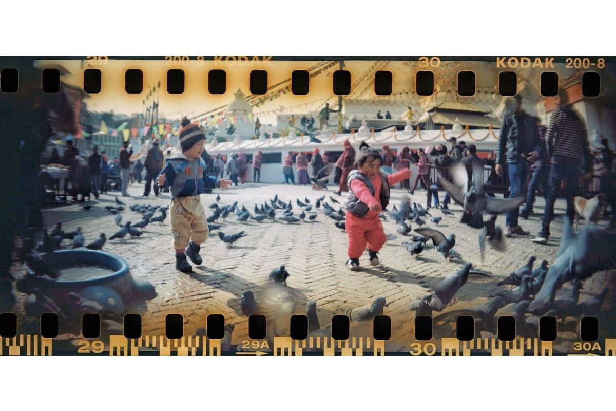 Lomography Sprocket Rocket 35mm Camera - Black