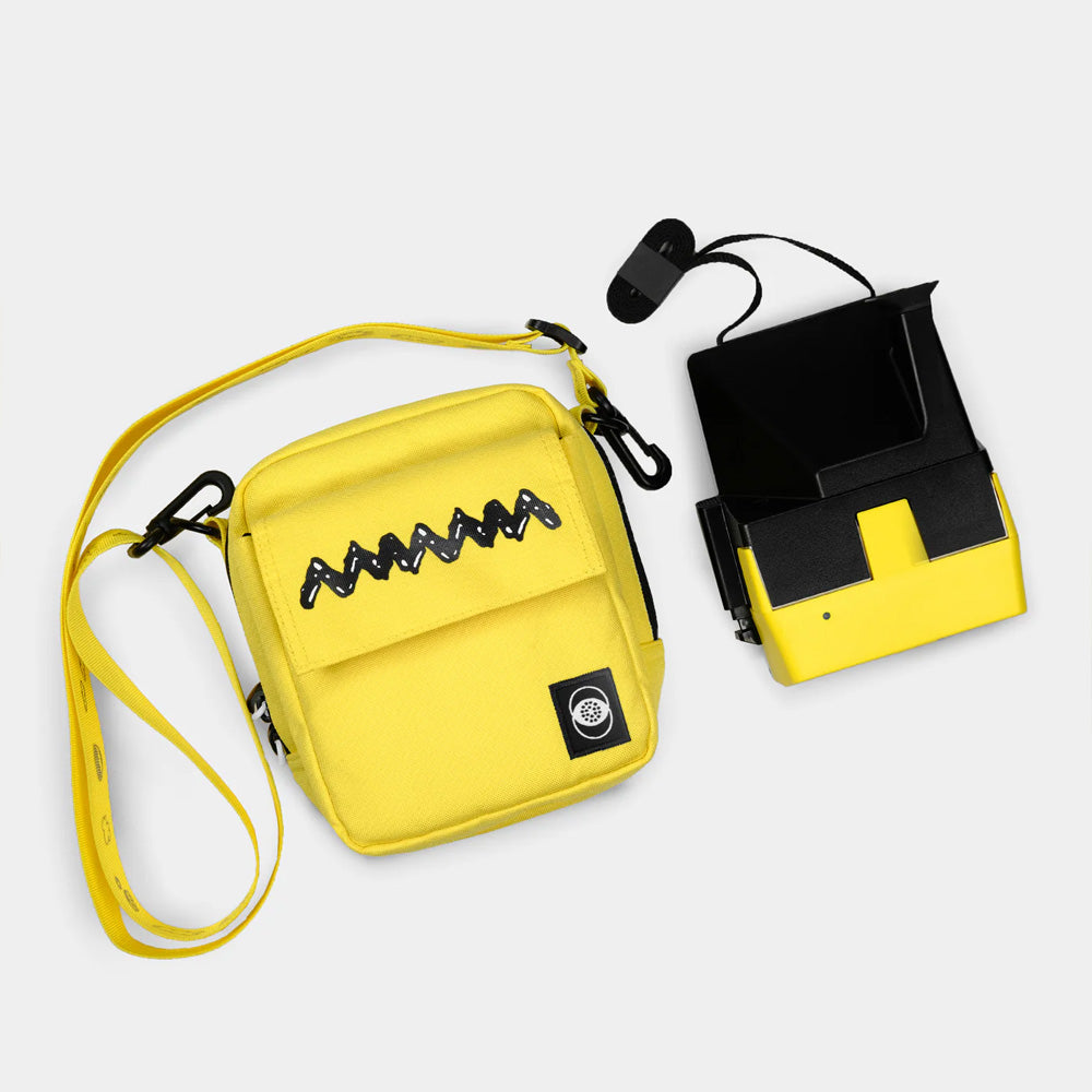 Retrospekt Polaroid 600 Camera Case - Charlie Brown Peanuts