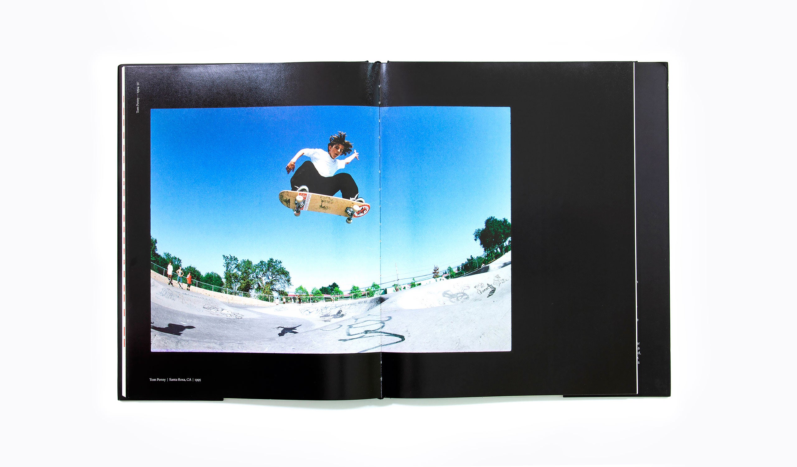 '93 Til - A photographic journey through skateboarding in the 1990s. - Pete Thompson
