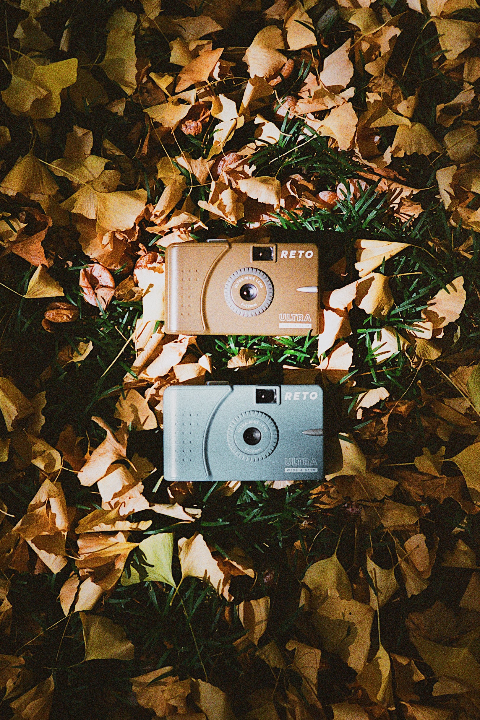 RETO Ultra Wide & Slim 35mm Film Camera - Olive