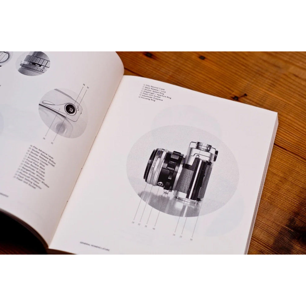 ANALOGUE PHOTOGRAPHY: Reference manual for shooting film