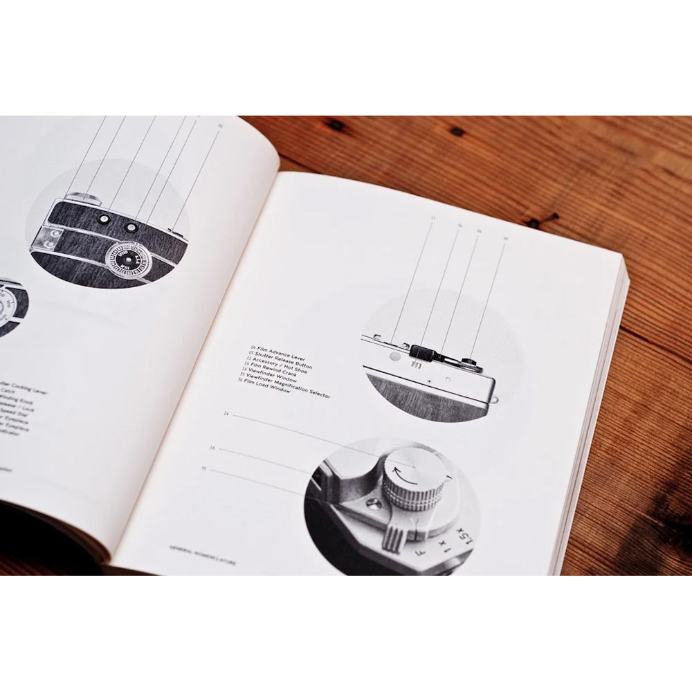 ANALOGUE PHOTOGRAPHY: Reference manual for shooting film