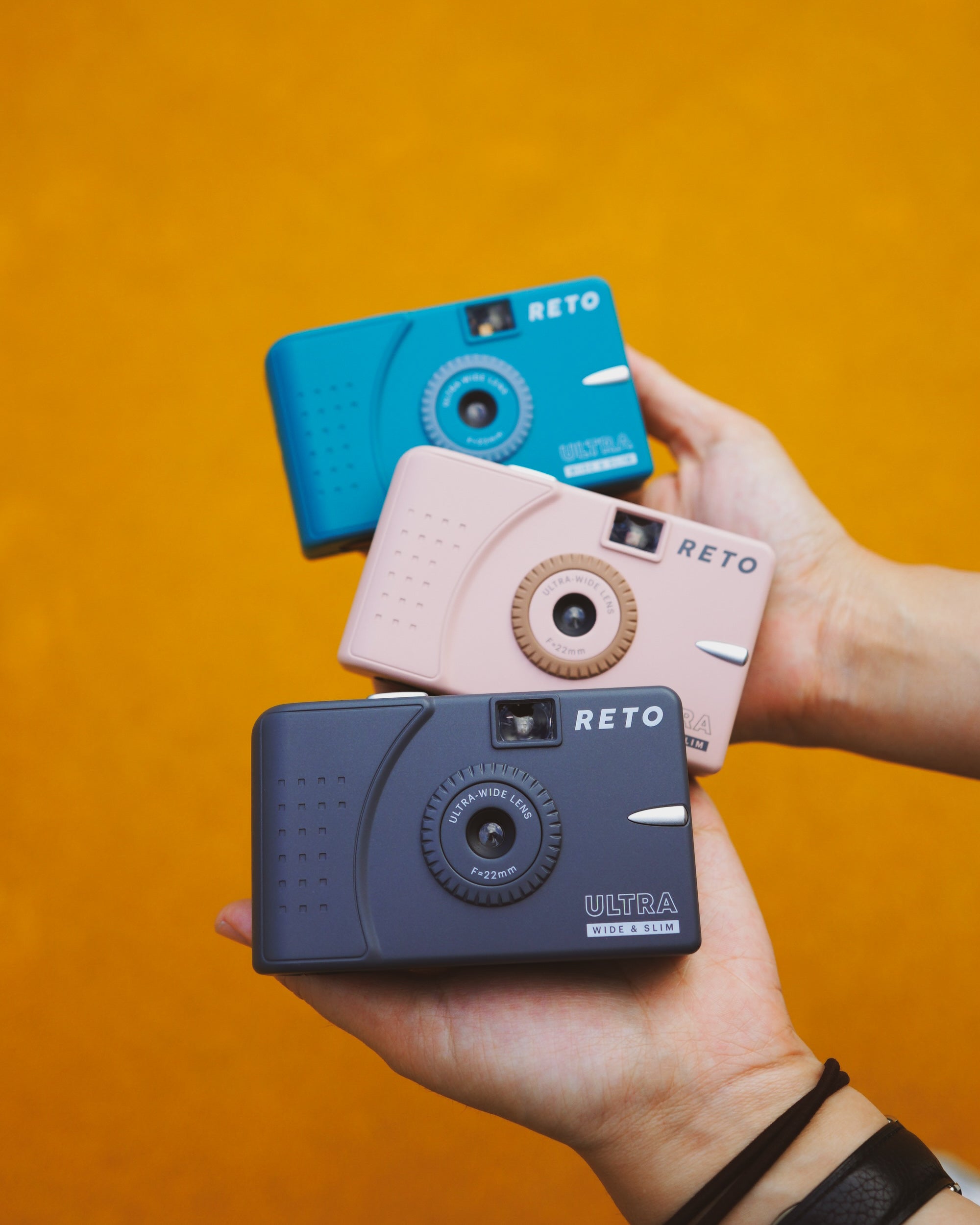 RETO Ultra Wide & Slim 35mm Film Camera - Charcoal