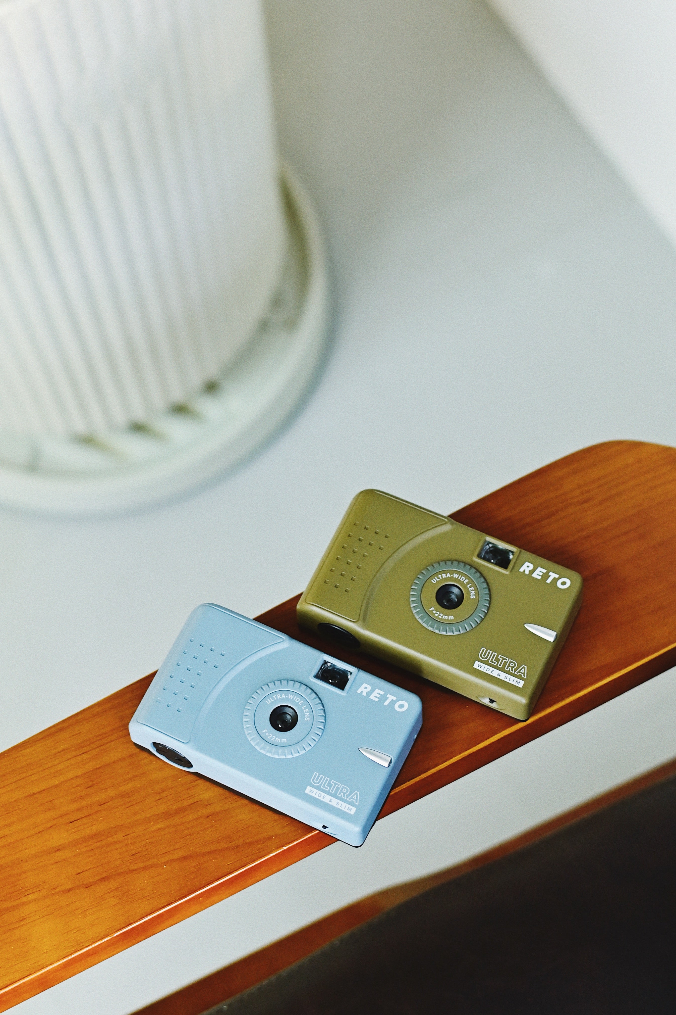RETO Ultra Wide & Slim 35mm Film Camera - Olive