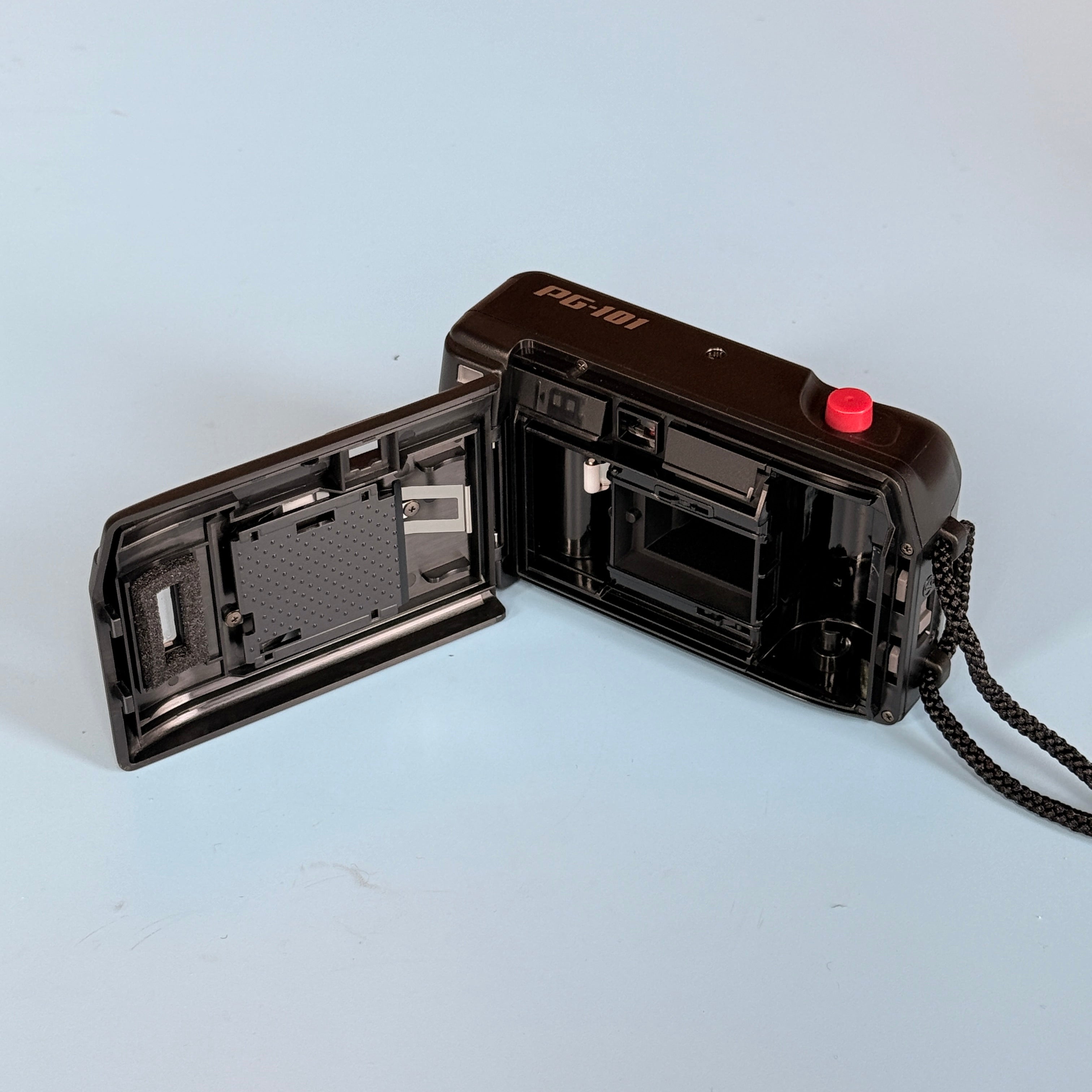 Pentax PG-101 35mm Point & Shoot Camera