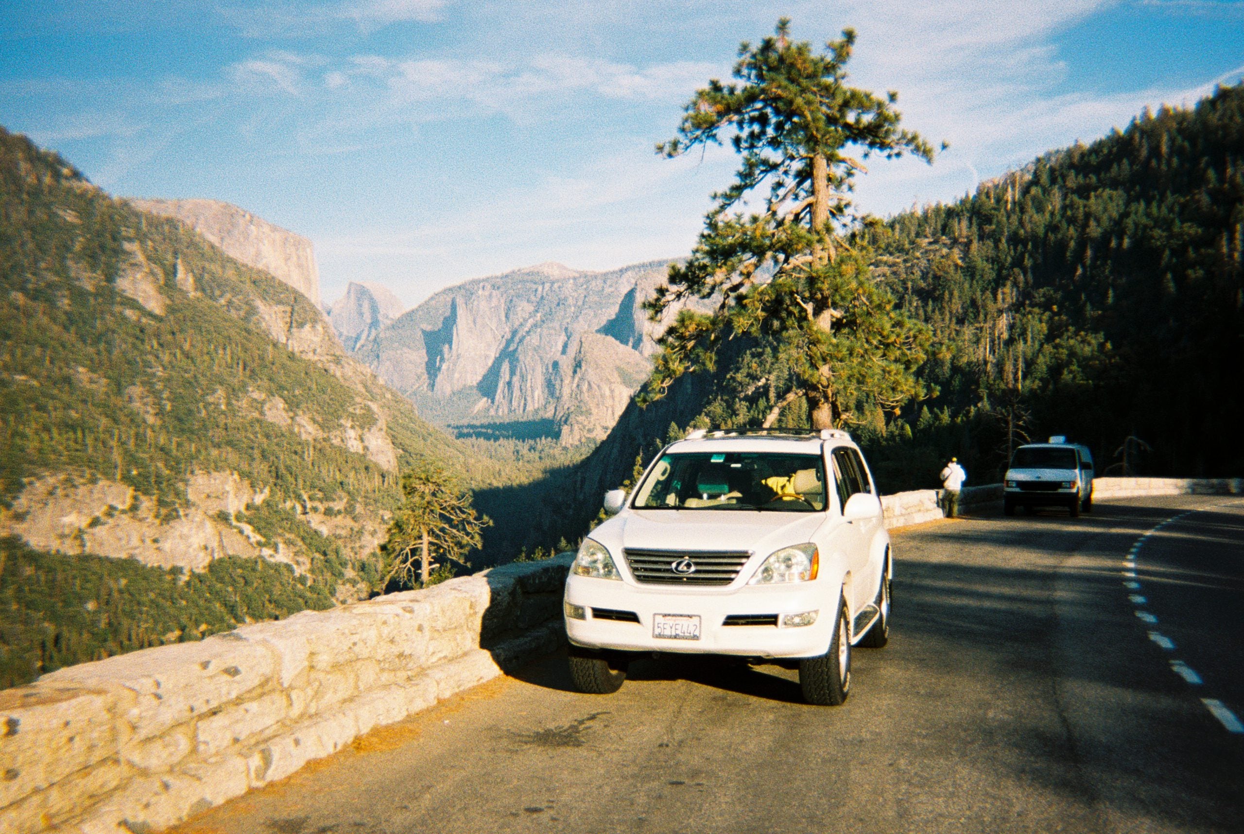 Long Weekend 35mm Film Camera - Black