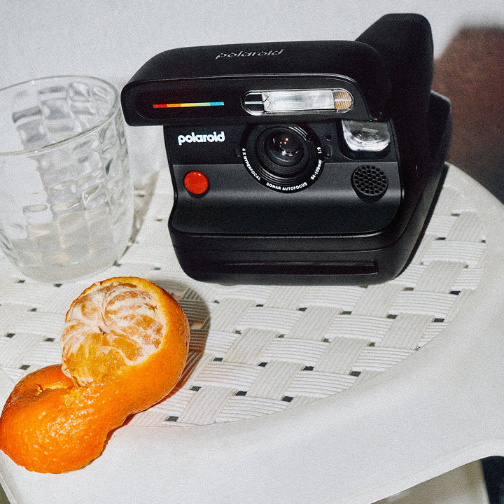 Camera Polaroid Polaroid Originals SX-70 Sonar Instant Film Camera