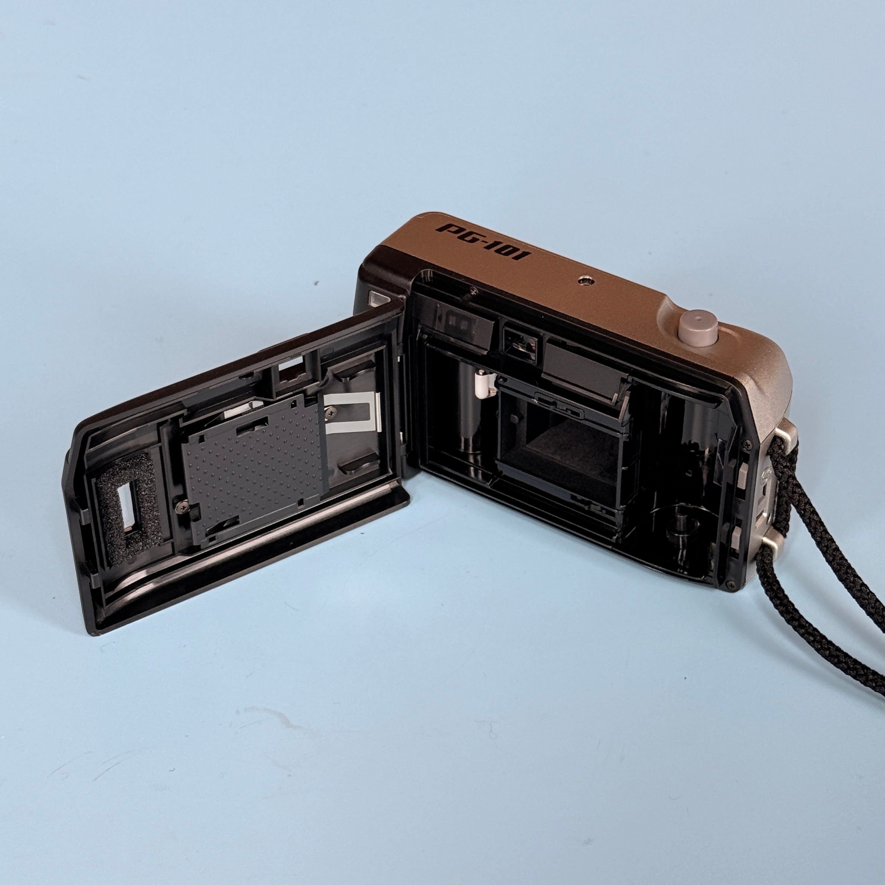 Pentax PG-101 35mm Point & Shoot Camera