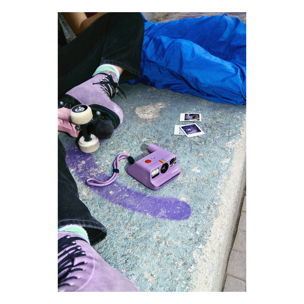 Polaroid Go Instant Camera – Purple