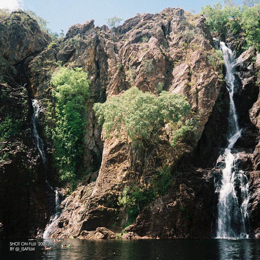 Fujifilm 200 35mm 3-Roll Pack (EXP: 10/26)