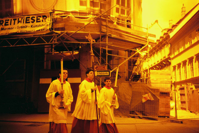 Lomography Redscale XR 50-200 35mm - 3-Roll Pack